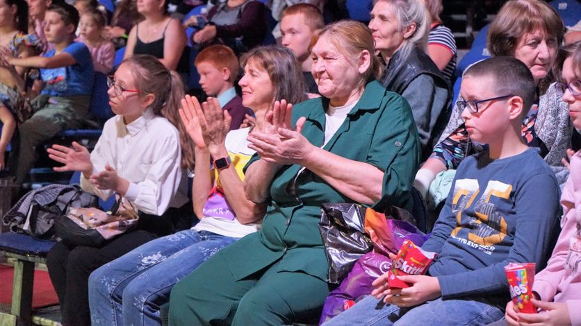 Цирк в орле. Цирк шоу. Орловский цирк. Цирк в орле на московской улице. Цирк в орле.